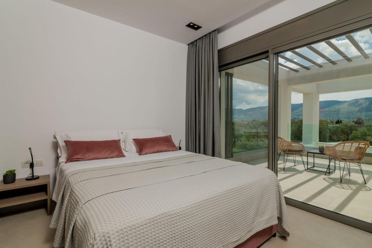 Antonia Villa - Luxurious Serenity With Private Pool, By Zantewize Kalipádhon Exterior foto