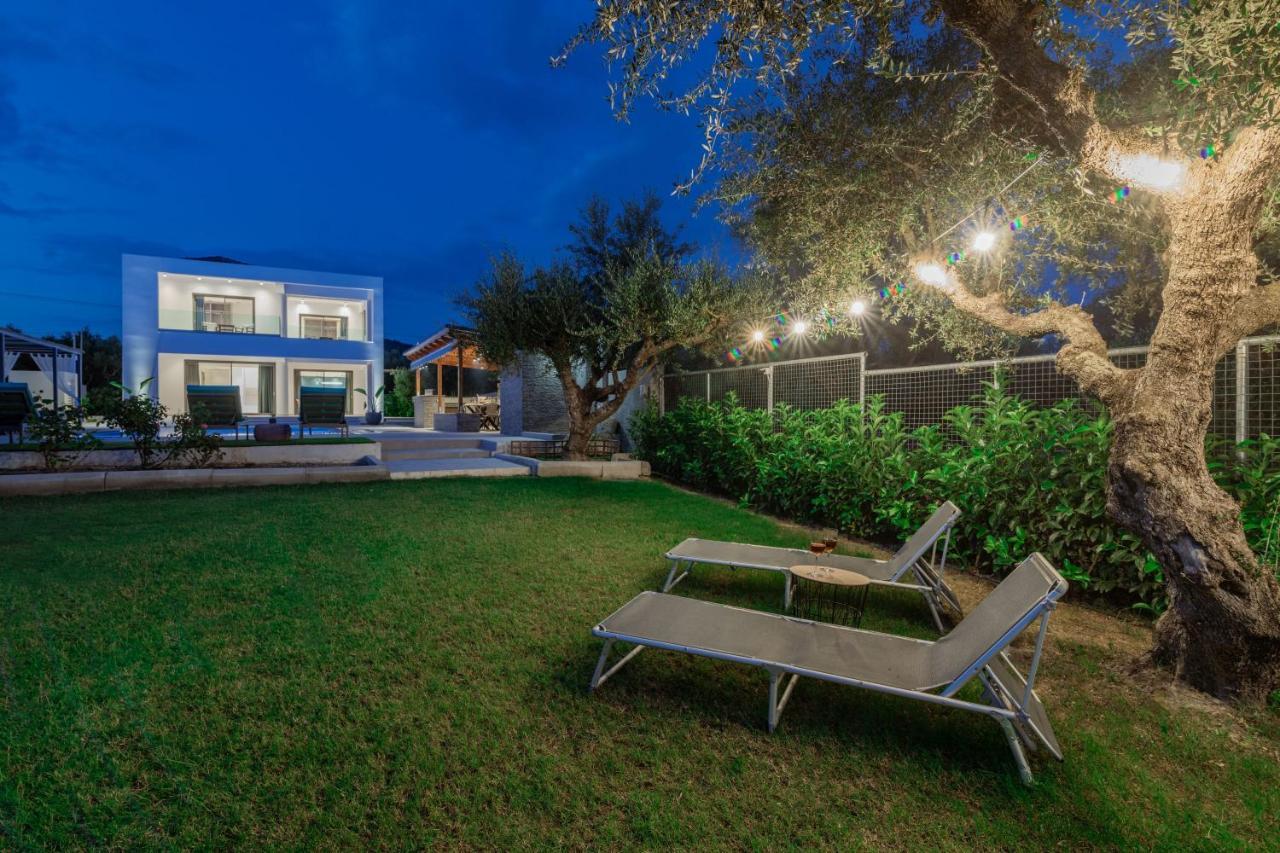 Antonia Villa - Luxurious Serenity With Private Pool, By Zantewize Kalipádhon Exterior foto